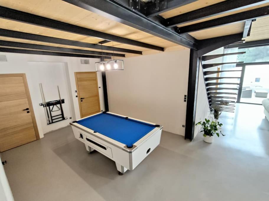 Industrial Luxury Nimes & Arles Villa Beaucaire  Buitenkant foto