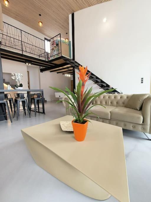 Industrial Luxury Nimes & Arles Villa Beaucaire  Buitenkant foto