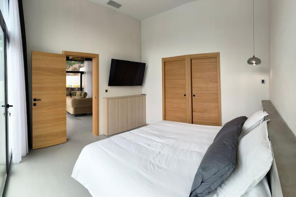 Industrial Luxury Nimes & Arles Villa Beaucaire  Buitenkant foto